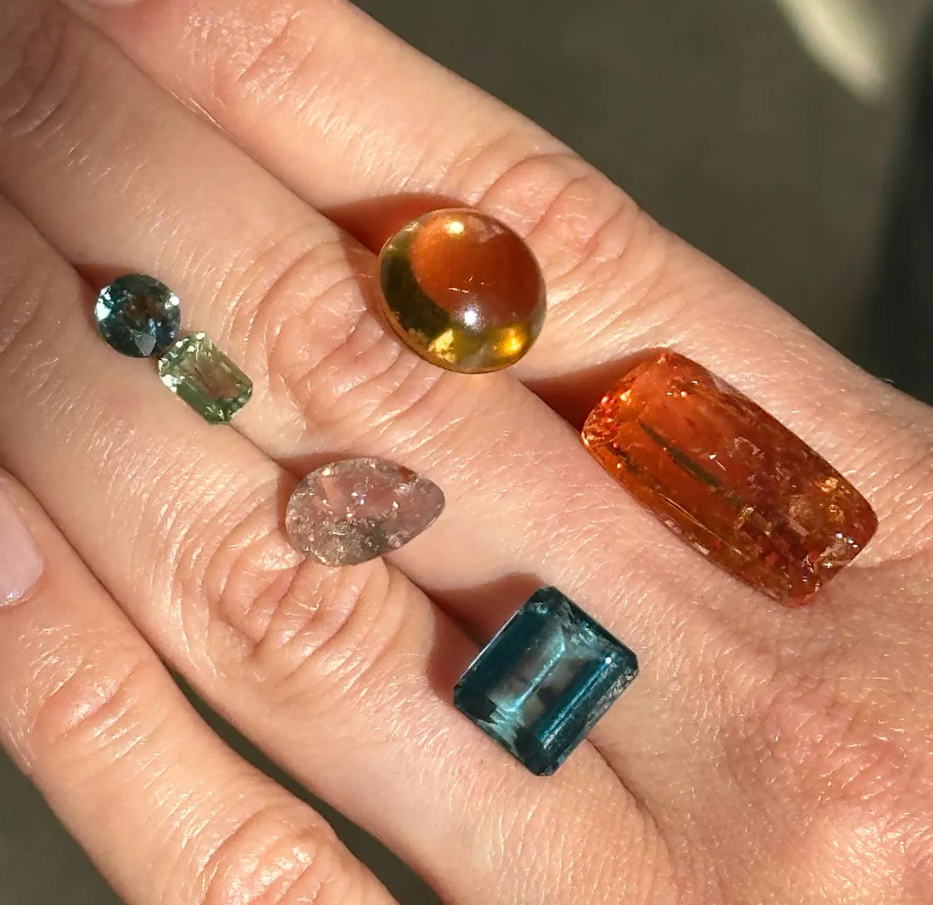 BESPOKE 10.53CT ROUND CABOCHON CITRINE