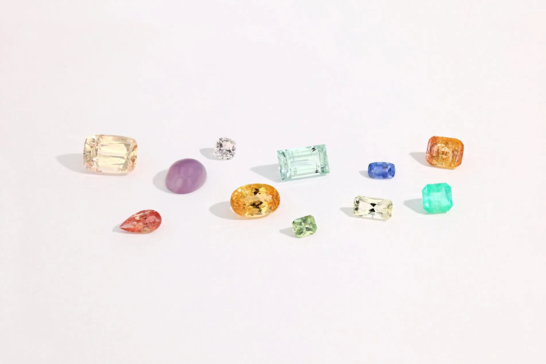BESPOKE 8.23CT LIGHT GREEN BERYL