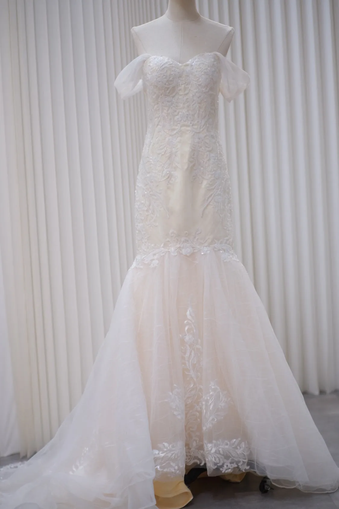 BG-WED-AME-10027 WEDDING GOWN PREMIUM FULL BEADED SIZE S BUST 80-84 WAIST 66-68 HIPS 96