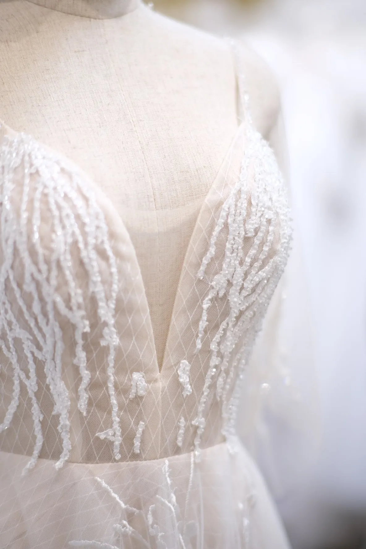 BG-WED-AME-10036 WEDDING GOWN LUX FABRIC, FULL FABRIC LACE SIZE S BUST 80-84 WAIST 66-68 HIPS 96